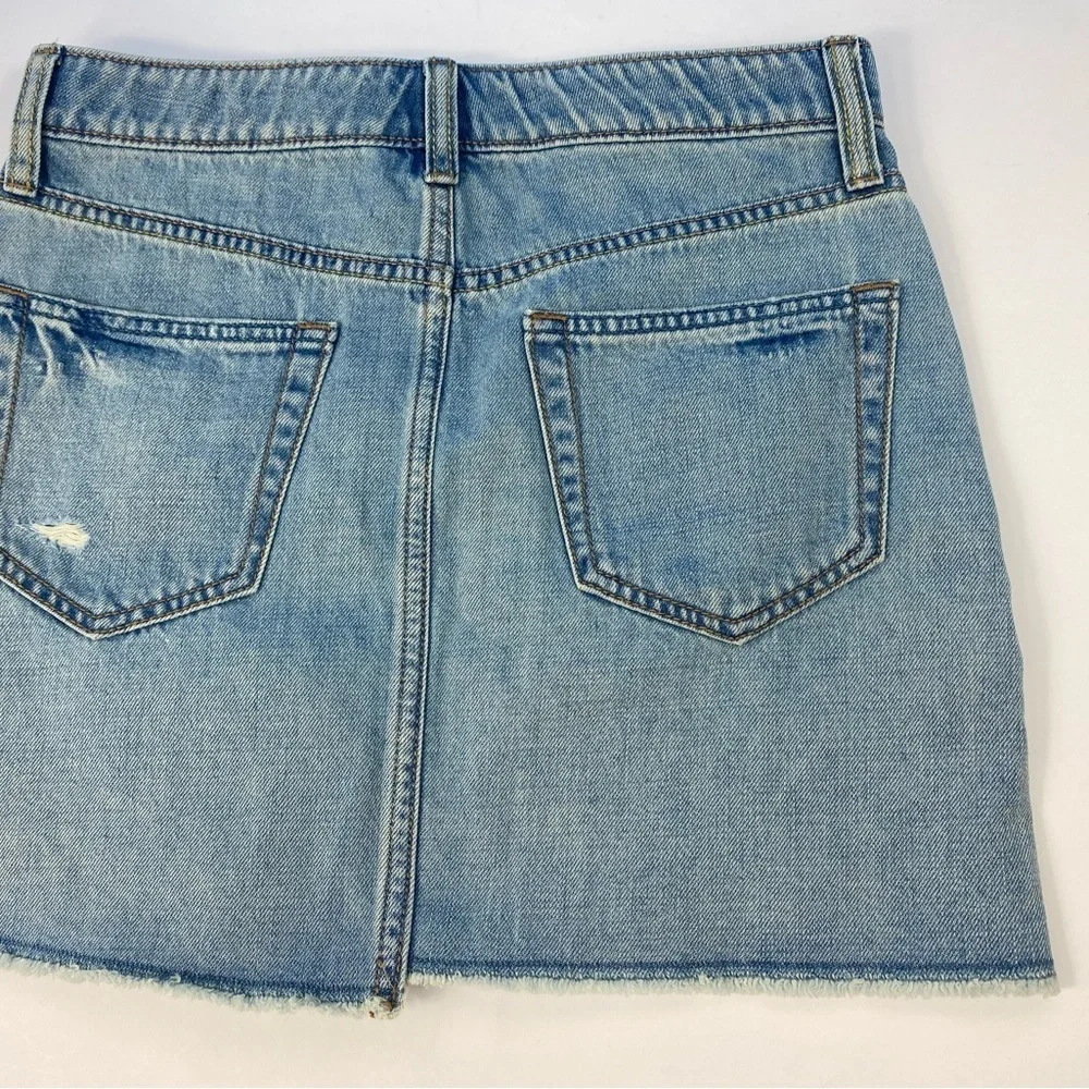 GAP Denim Girl’s High Rise Light Wash Destructed Denim Jean Skirt size 12